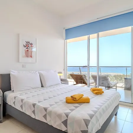 Amazing Sea And Marina View Center 2bdr Flat *