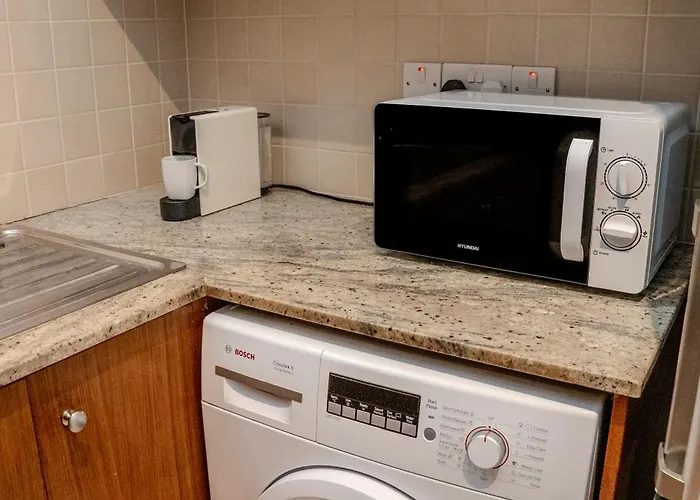 Amazing Sea And Marina View Center 2bdr Flat Apartmán Larnaca