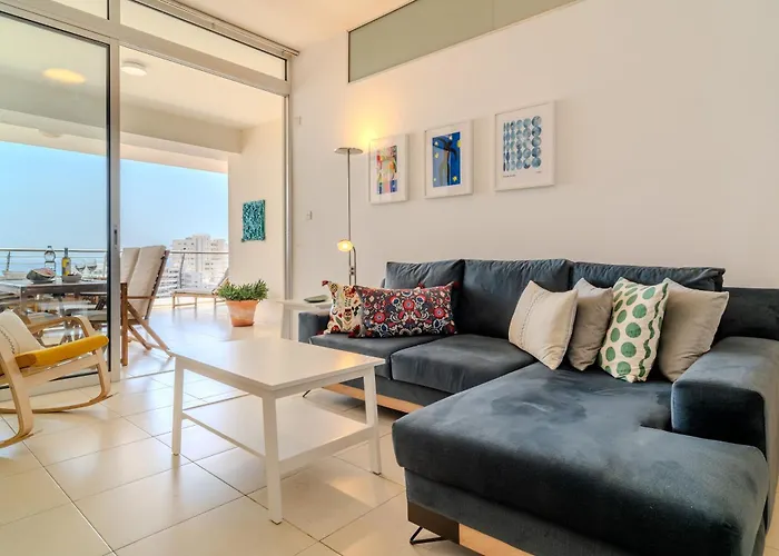 Apartmán Amazing Sea And Marina View Center 2bdr Flat