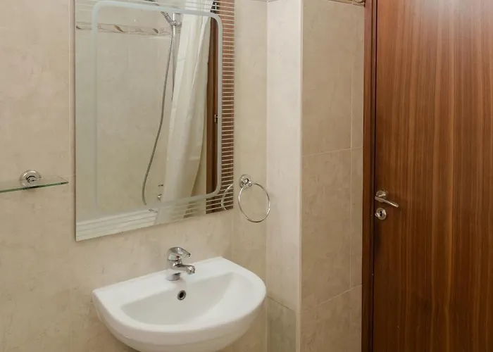 Amazing Sea And Marina View Center 2bdr Flat ラルナカ