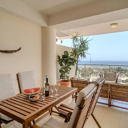Amazing Sea And Marina View Center 2bdr Flat アパート ラルナカ